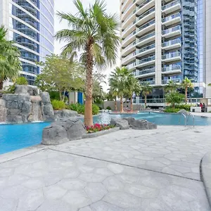  Apartment Globalstay Damac Towers By Paramount In Business Bay United Arab Emirates